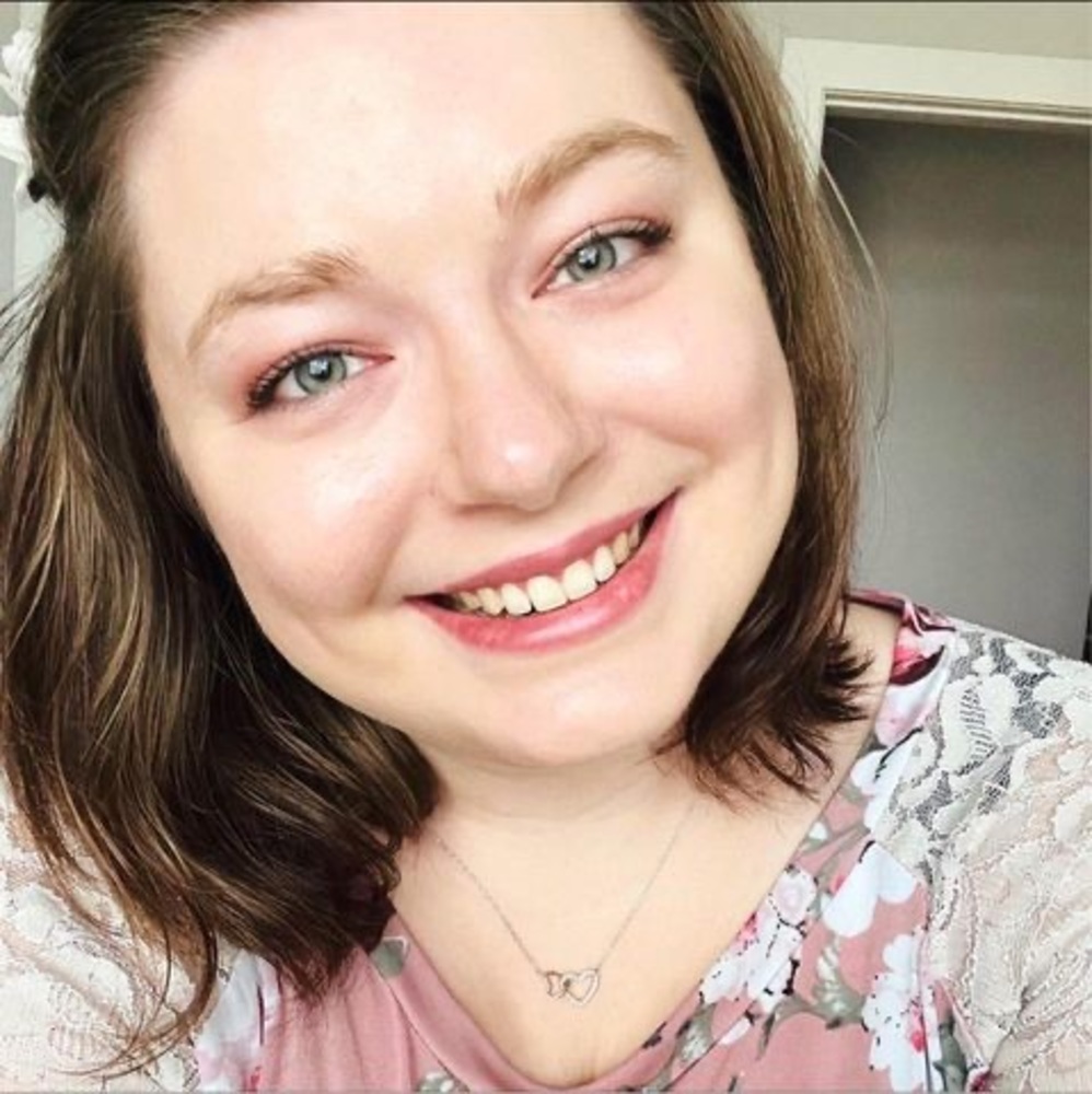 Meet your Posher, Carena